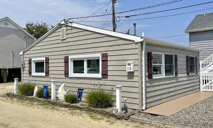 Ocean Beach III Cottage | Delightful 2-Bedroom Beach Cottage in OBIII