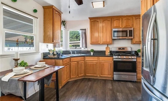 San Bernardino House | Delightful 3-bedroom house with WiFi in San Bernardino