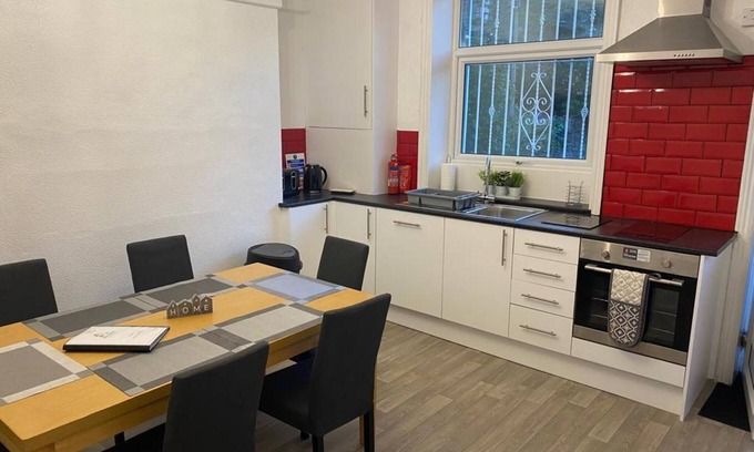 Shipley House | Delightful 4-bedroom townhouse with outdoor space