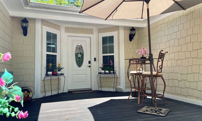 Cape Royale House | Delightful 4-bedroom house in Coldspring with AC, WiFi