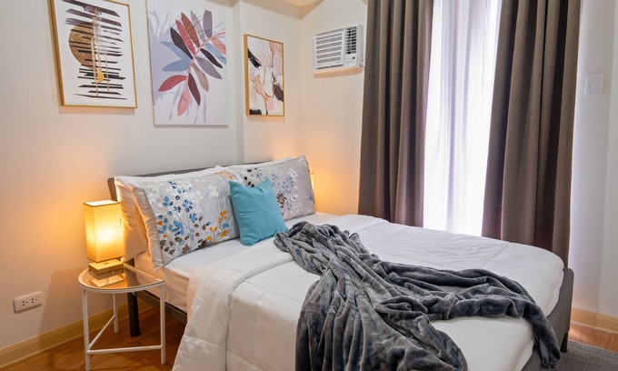 Poblacion District Condo | Delightful Apartment Holiday Rental