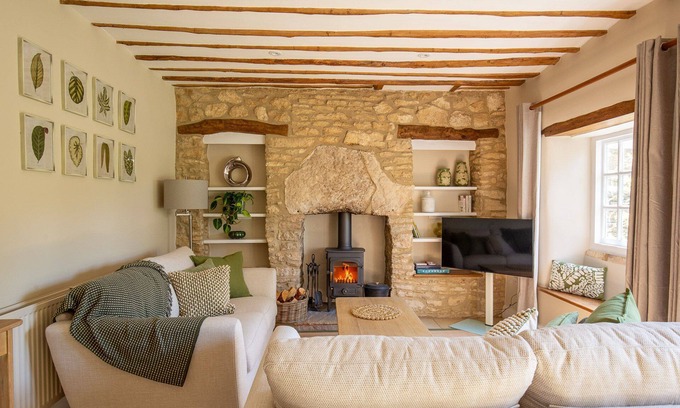 Stow-on-the-Wold Cottage | Delightful Dog Friendly Cotswold holiday cottage - Enoch's Cottage