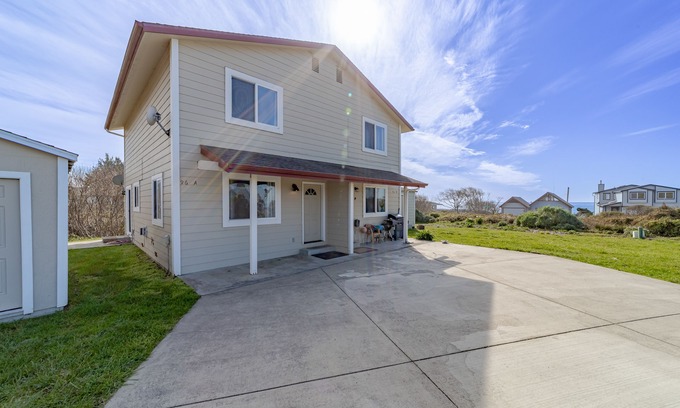 Shelter Cove House | Delightful duplex close to restaurants, beaches, golf, and hiking trails