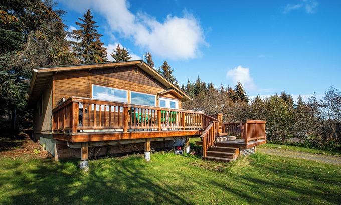 Homer House | Delightful Historic House In The Heart Of Downtown - Walk To Everything!