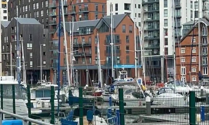 Ipswich House | Delightful-Ipswich-4 Bed-SelfCatering-Parking-Wifi