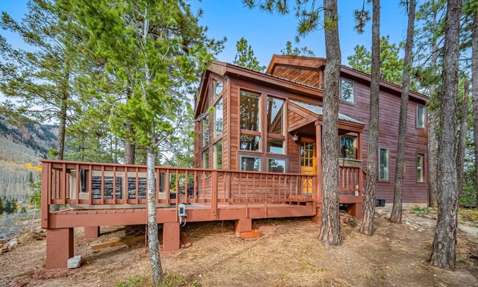 Purgatory House | Delightful mountain retreat, NEW private hot tub, fireplace, deck, & great views