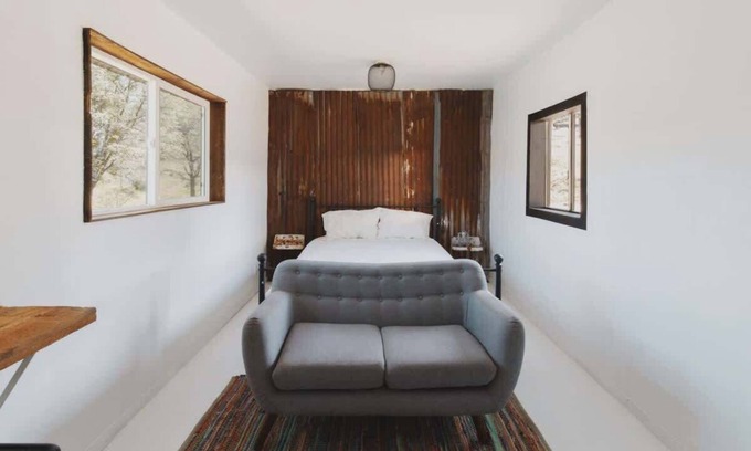 Dunlap Apartment | Delightful stand-alone hut with communal bathhouse