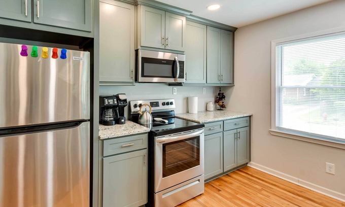 Tuskegee House | Delightful Tuskegee Home - Great for Families!