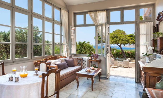 Posidonia Villa | DellaGracia Mansion in Poseidonia Syros, Cyclades