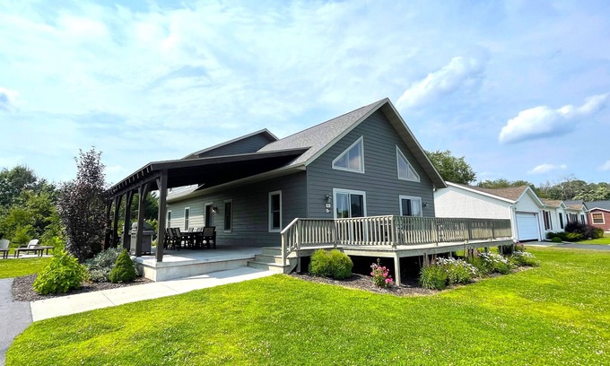 Spring Brook House | Dells Reunion Lodge @ Spring Brook Resort
