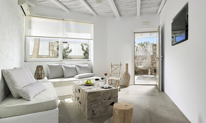 Apollonia Apartment | Delmar Apartments & Suites - Delmar Collection