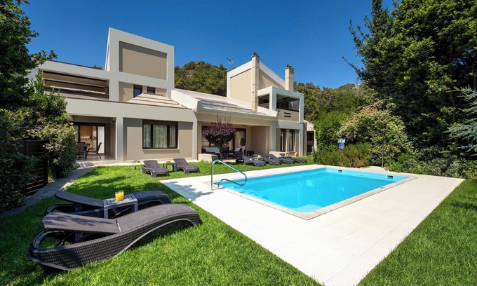 Ixia Villa | Delta Wellness Villa