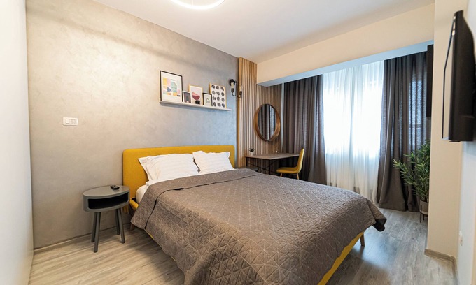 Bacau Apartment | Deluxe 1-bedroom apartment in wonderful Bacău with WiFi, AC