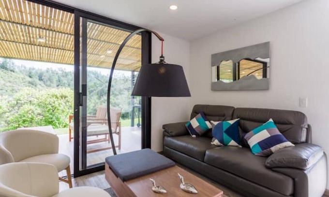 Retiro House | Deluxe 2-bedroom villa with jacuzzi