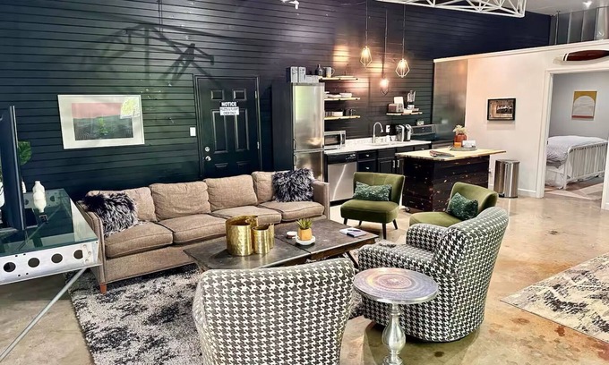 Maryville Apartment | Deluxe Aircraft Hangar Mid-Mod Design Next to Smoky Mountains!