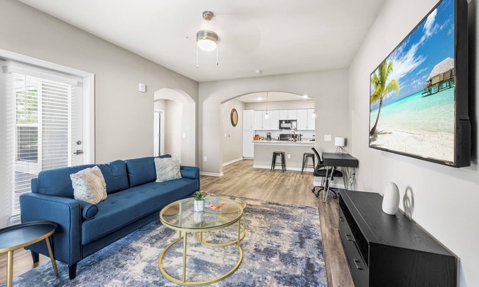 Interchange Square Condo | Deluxe and Spacious Condo w/Pool, Gym and Laundry