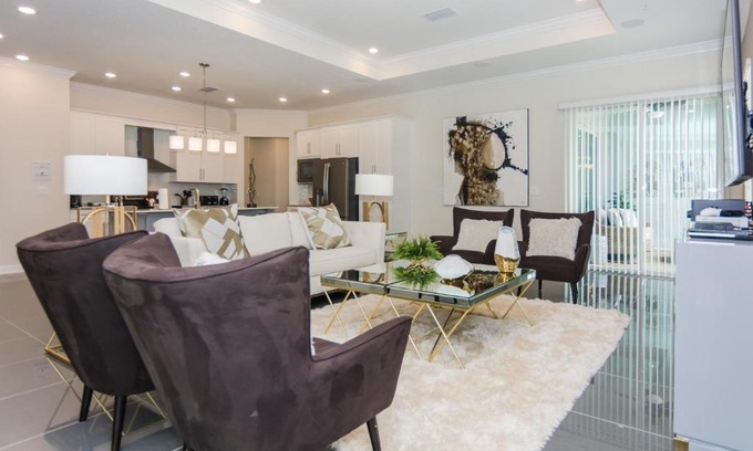 Kissimmee House | Deluxe Apartment at Storey Lake only 10 minutes from Disney SL4751-402