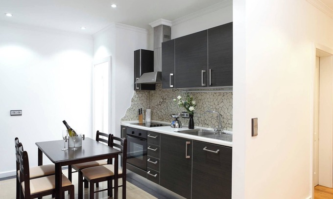 Gare Apartment | Deluxe-Executive Two-Bedroom Apartment 120m² with Private Entrance in Luxembourg
