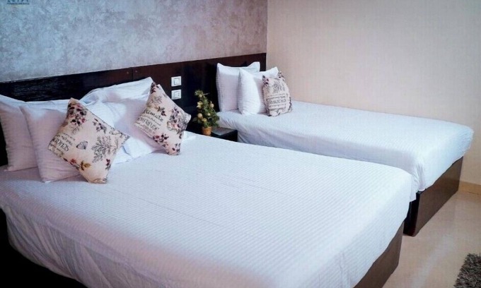 Al Manial Apartment | Deluxe Family Suite