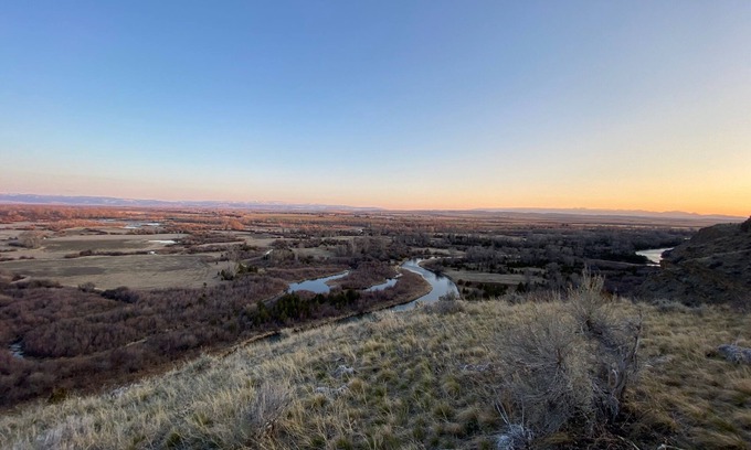 Manhattan House | Deluxe Guest House with the Biggest Big Sky Views!
