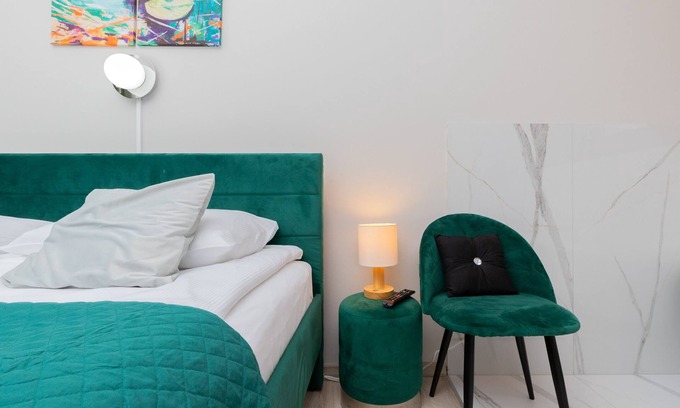 Pruszcz Gdanski House | Deluxe house 5 miles to an Old Town with double walk-in shower and Victorian tub