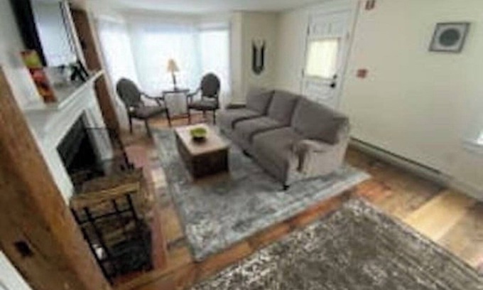 West Dover Resort | Deluxe King, Living Room w/sofa bed, bunk bed & fireplace