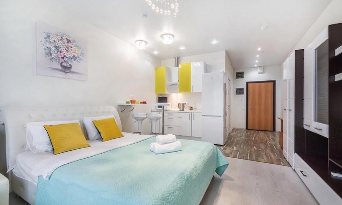 Khoroshevskiy Apartment | DeLuxe Loft City Centre