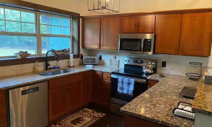 Wilmington House | Deluxe, Newly Built 4 BR Townhousen