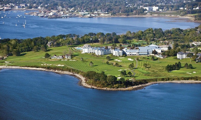 Glen Cove Condo | Deluxe Oceanfront Rockport Resort 1