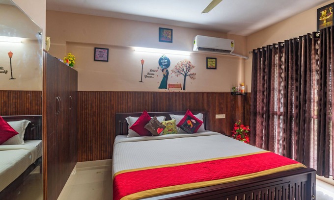 Nedumbassery Apartment | Deluxe one bedroom apartment with balcony - opposite to cochin airport