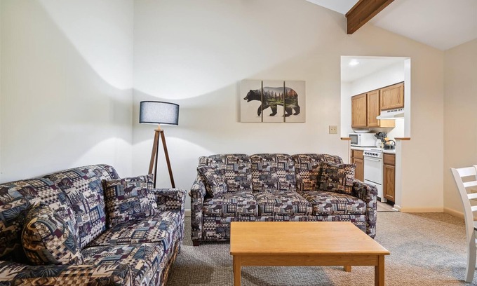 West Bridgewater Hotel | Deluxe One Bedroom Queen Suite on the 2nd floor with outdoor heated pool 202