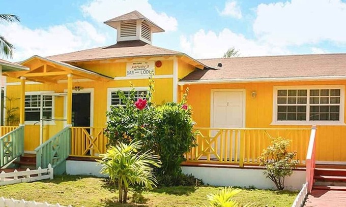 South Andros Apartment | Deluxe Queen Studio, Nathan's Lodge, Andros Resort