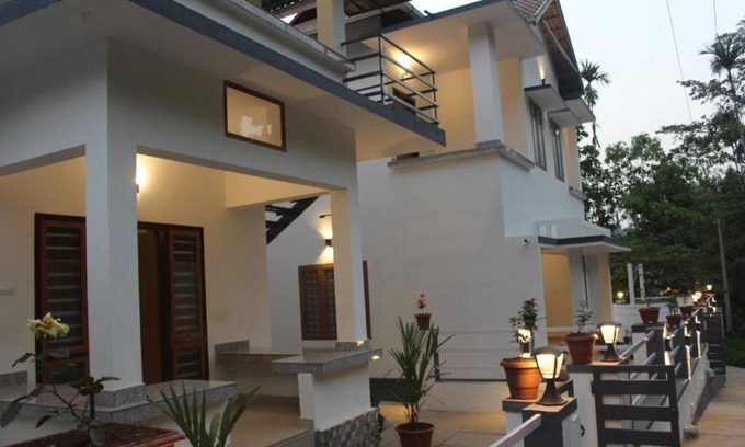Vythiri Villa | Deluxe Room with Balcony