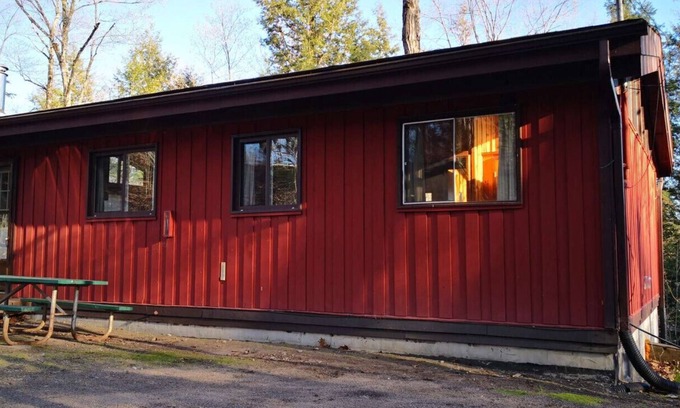 Seguin Cabin | Deluxe Three Bedroom Cottage