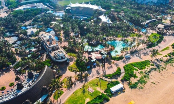 Durban Apartment | Deluxe Three-Bedroom Apartment with Sea View