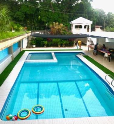 Pansol House | Deluxe Villa Leah Natural Hotspring Resort