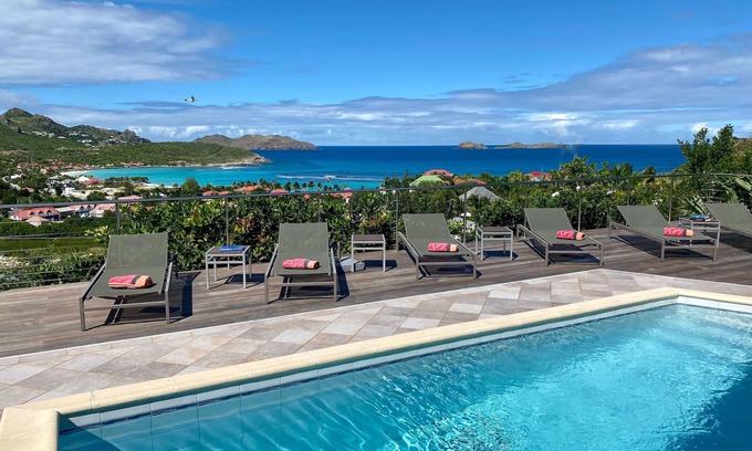 Morne Criquet Villa | Deluxe Villa Les Acajous Spectacular View of St-Jean Beach