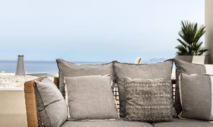 Vourvoulos Villa | Deluxe Villa with Hot Tub