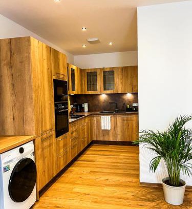Wasserburg am Inn Apartment | Deluxe-Wohnung in Wasserburg Bahnhof - 94m2 - Smart TV - Terrasse - NEU
