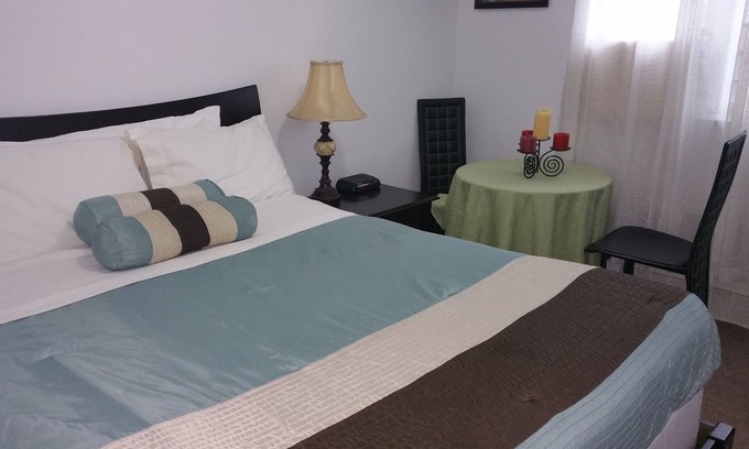 Canarsie House | Delz Bed & Breakfast