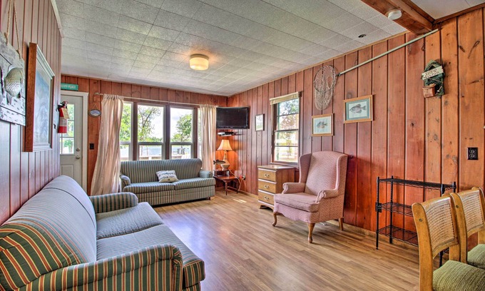 Dent Cabin | Dent Cabin on Star Lake w/Dock, Deck, Dining