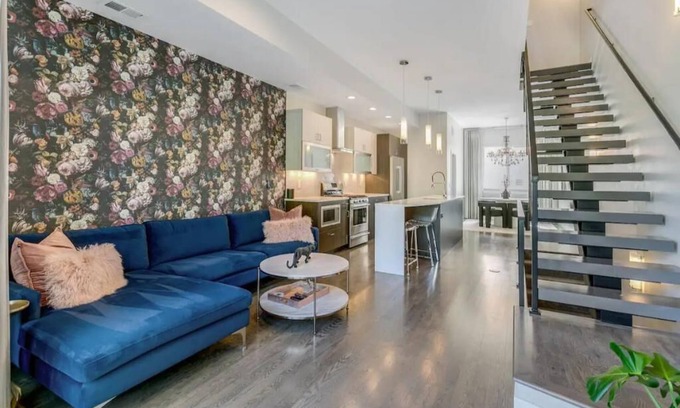 Jefferson Park House | Denver Chef's Kitchen, Sports, & Downtown