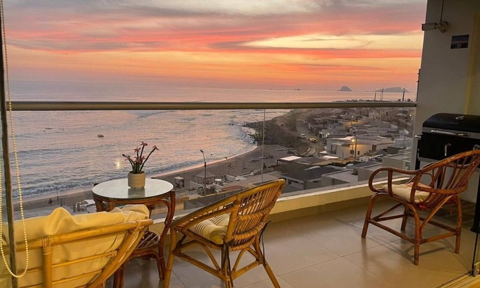Coastal Region Apartment | ππππ πππ ππππππππππππ πππππ ππ ππππ
Punta Hermosa