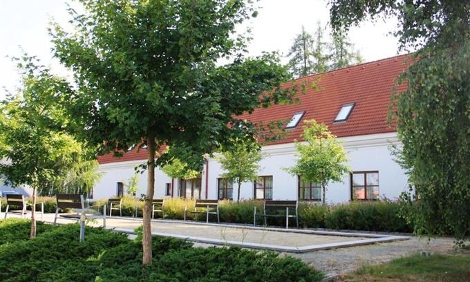 Trest Hotel | Depandance - vedlejší budova u Zámku Třešť