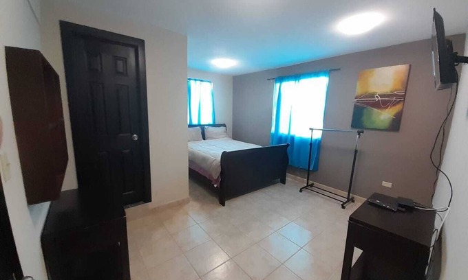 Mexico Apartment | Departamentos Velasco,a 10 min del Centro,ideal Para Conocer Tijuana