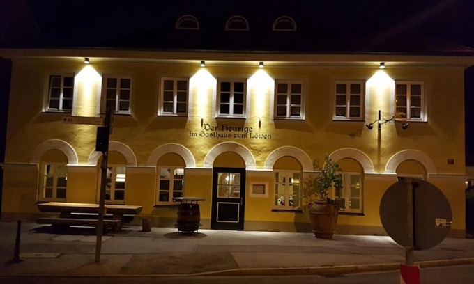 Freising Hotel | Der Heurige im Gasthaus zum Löwen