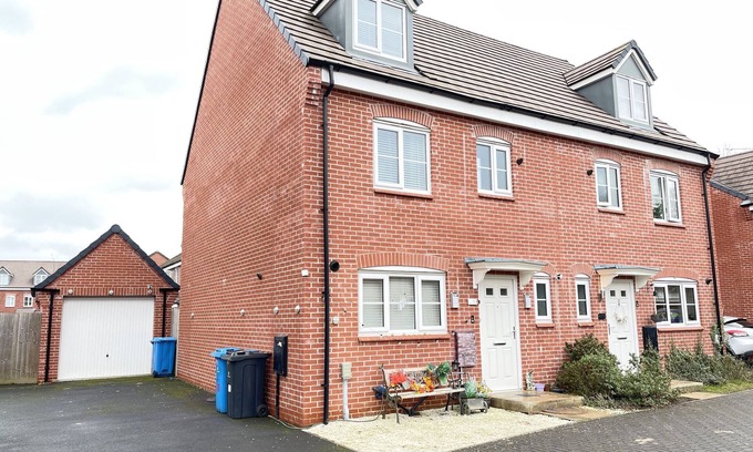 Little Eaton House | DERBY DEN, family friendly, character holiday cottage in Derby