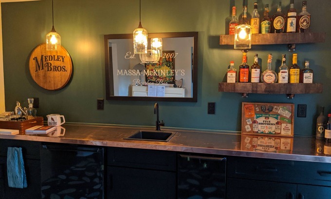 Buechel House | Derby/PGA Ready Retreat with Curated Bourbon Bar - 5 BR 3.5 Bath - Sleeps12!