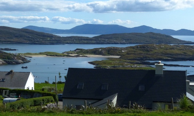 Caherdaniel House | Derrynane, Coastal Cottage, Ring of Kerry, Wild Atlantic Way. Location