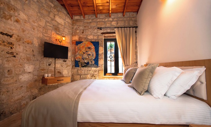 Urla Hotel | Dervis Bey Konagi